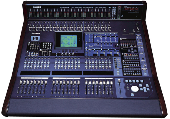 雅马哈 YAMAHA DM2000VCM 24路数字调音台
