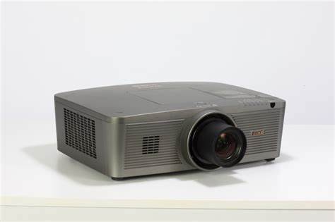 爱其 EIKI LC-XL100 投影机