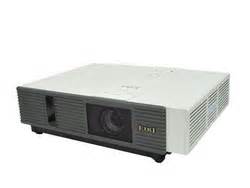 爱其 EIKI LC-XDP3500L 投影机