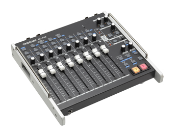 天琴 TASCAM  RC-F82 灯控台